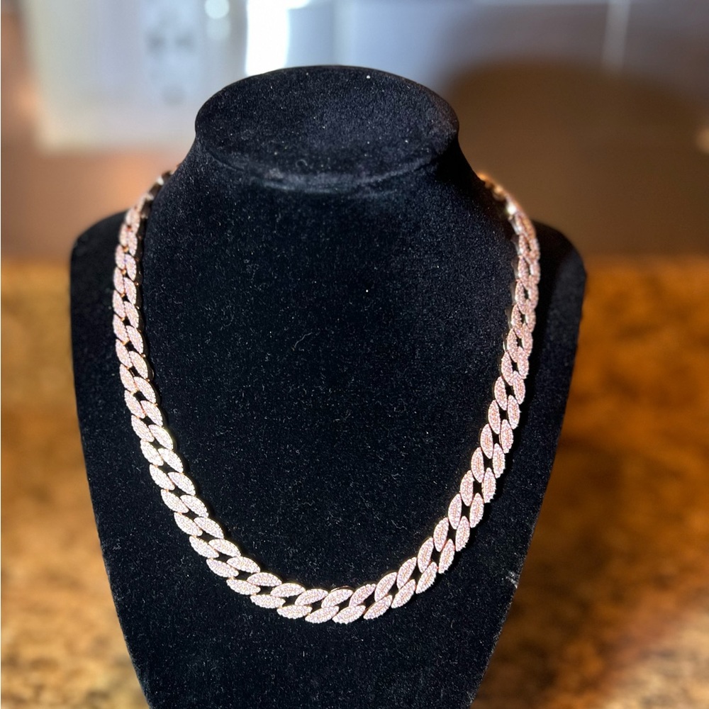 Rose Cuban link choker